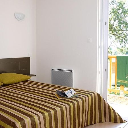 Madame Vacances - Residence Du Golf D'Armagnac Eauze Bilik gambar