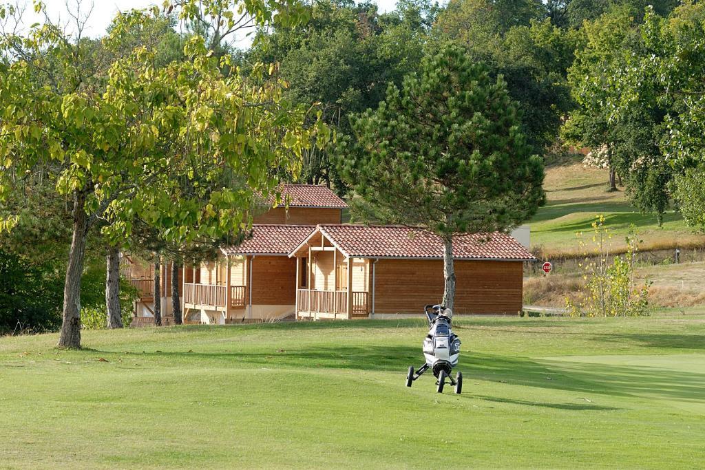 Madame Vacances - Residence Du Golf D'Armagnac Eauze Bilik gambar