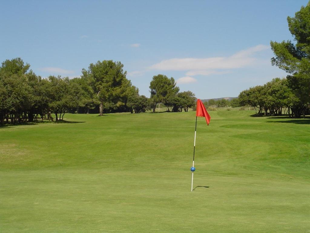 Madame Vacances - Residence Du Golf D'Armagnac Eauze Bilik gambar